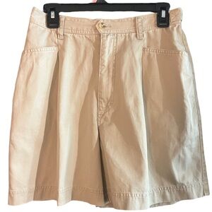 NWT Eddie Bauer Women’s Beige 4 Pocket Cargo Pleated Waist adjust Dress Shorts